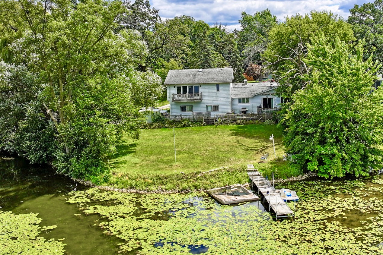 144 Oakwood Drive, Antioch, IL 60002