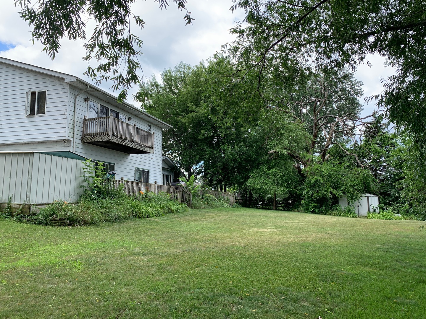 144 Oakwood Drive, Antioch, IL 60002