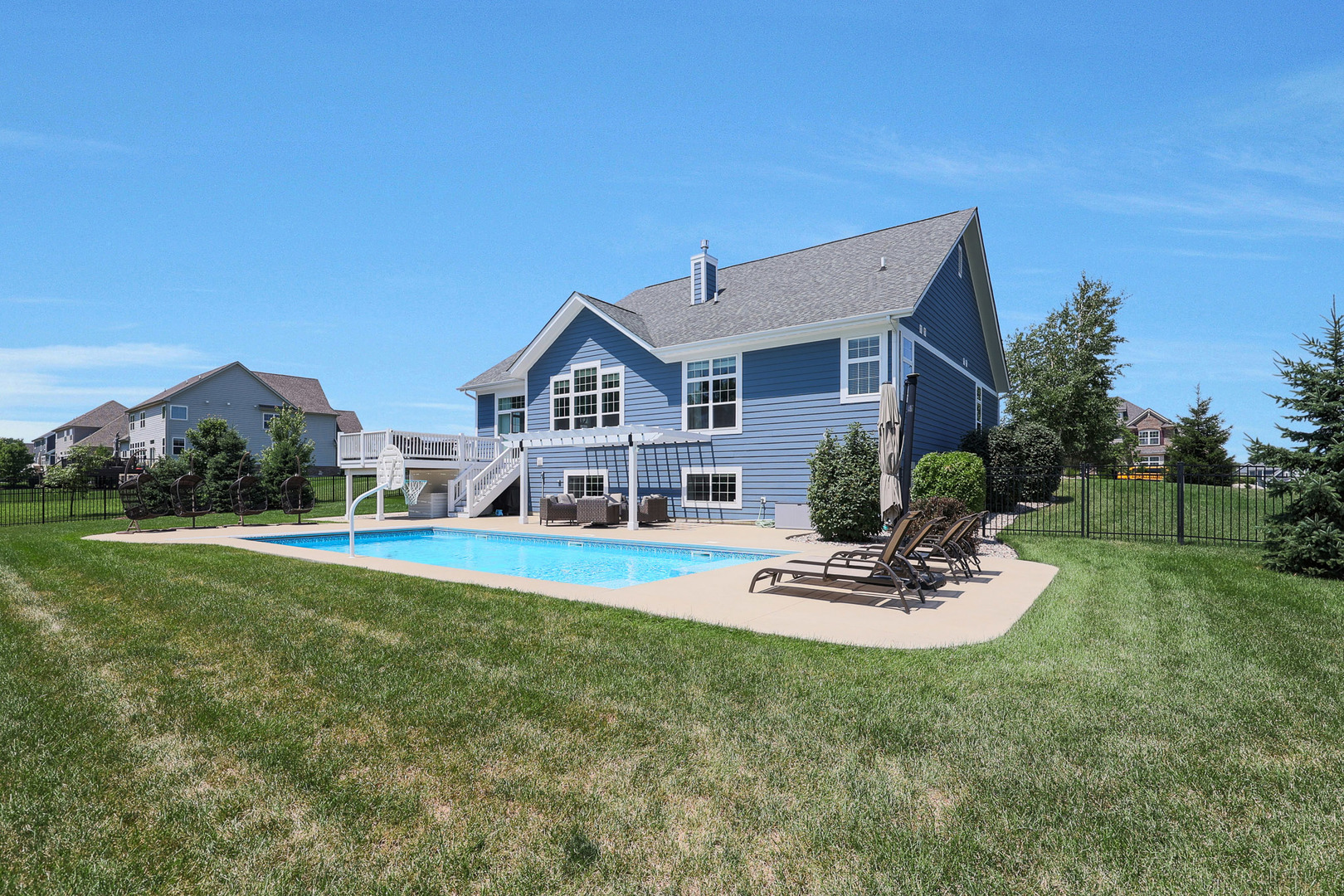 875 Reserve Drive, St. Charles, IL 60175