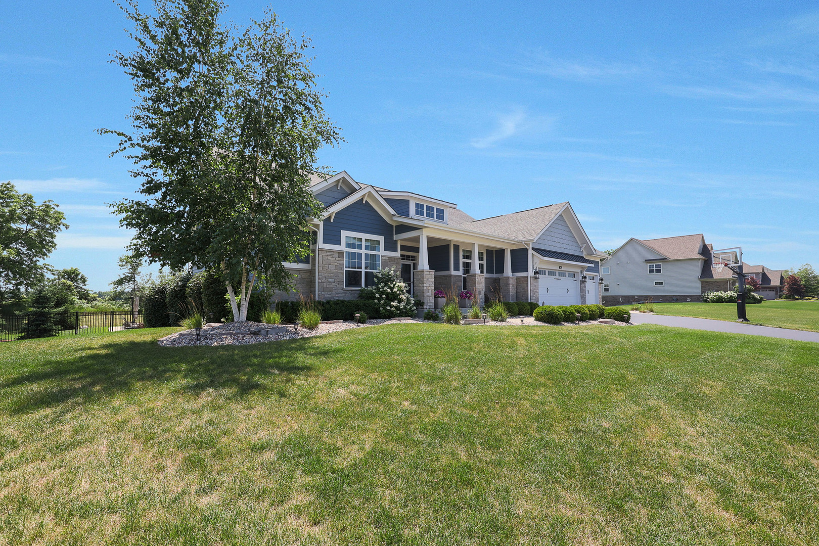 875 Reserve Drive, St. Charles, IL 60175