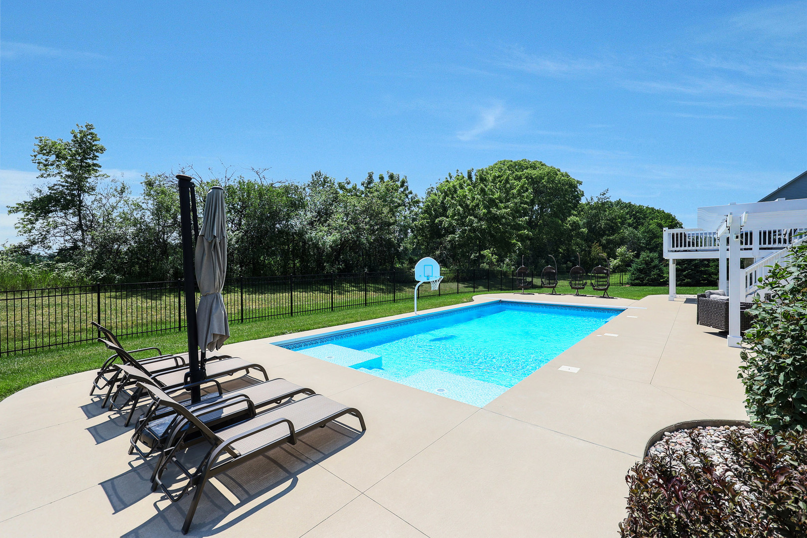 875 Reserve Drive, St. Charles, IL 60175