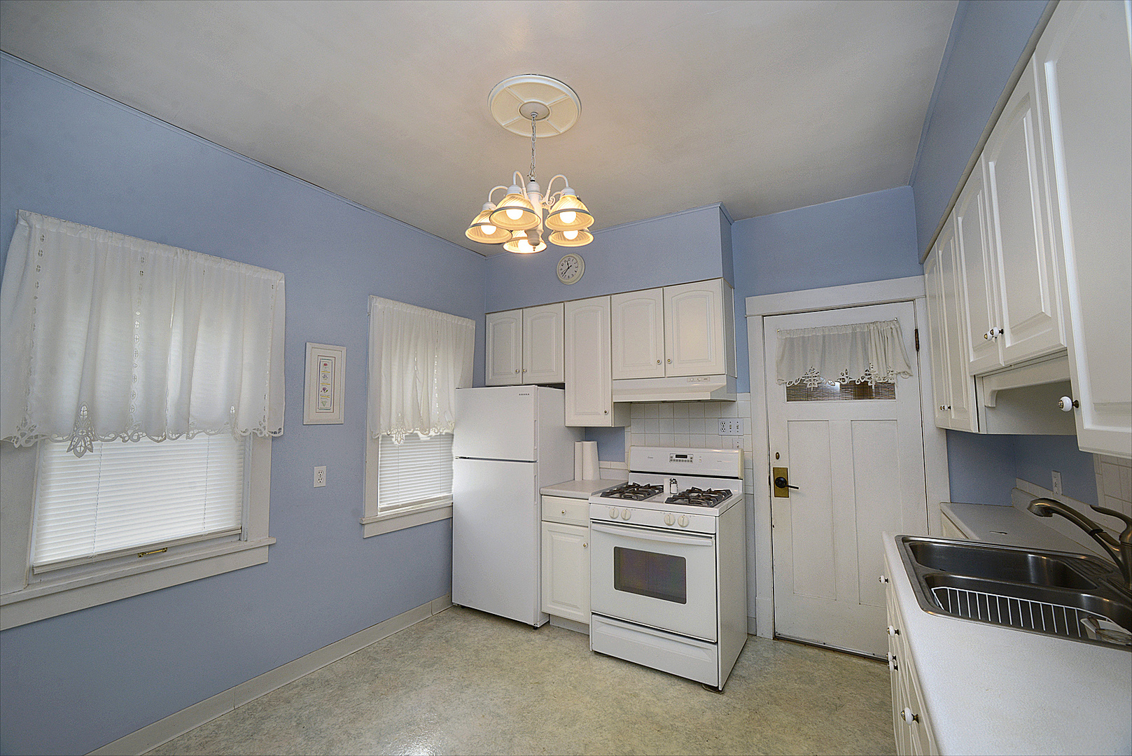 1339 W Jackson Street, Ottawa, IL 61350