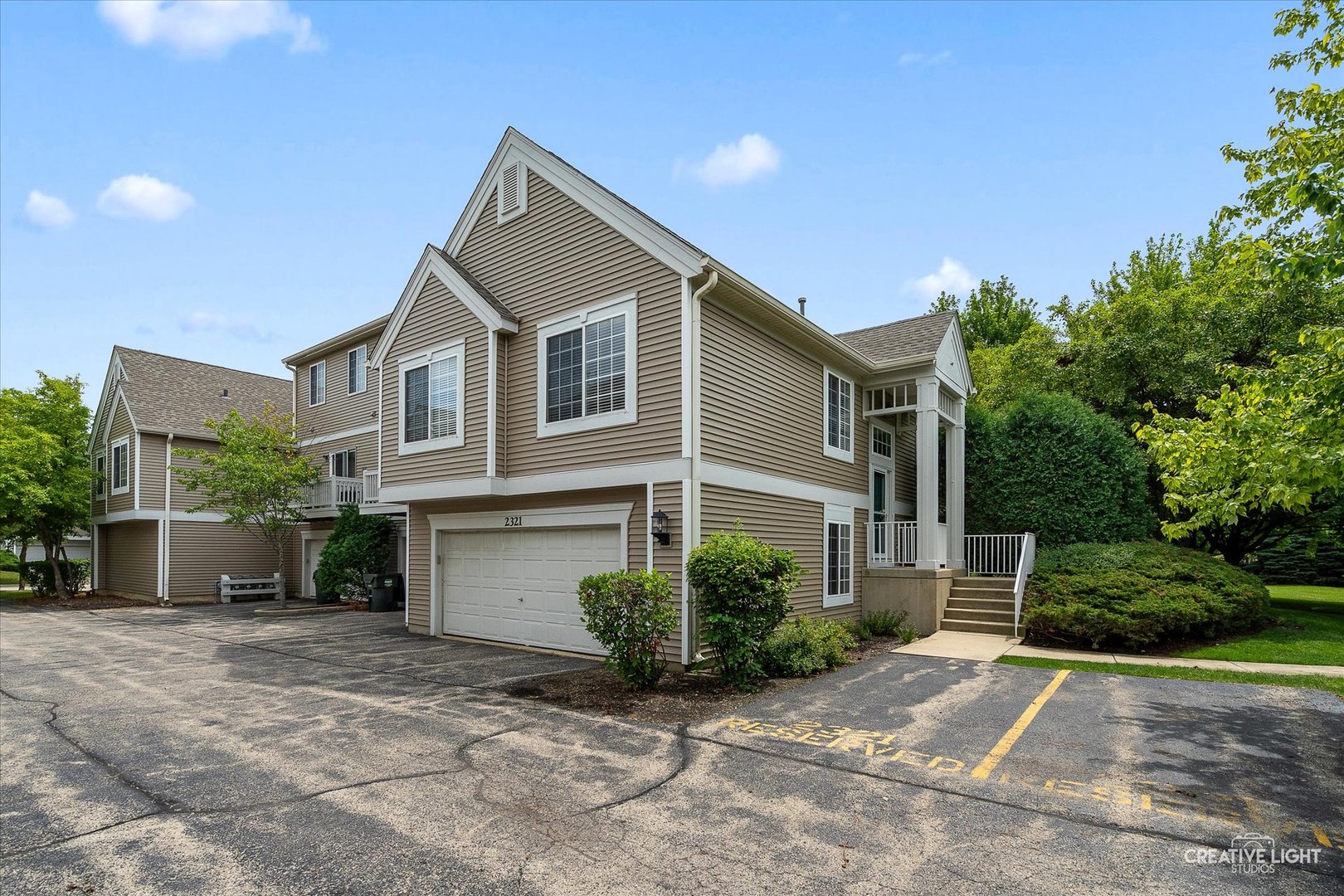 2321 Twilight Drive, Aurora, IL 60503