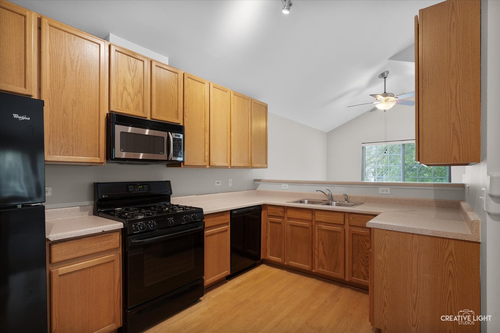 2321 Twilight Drive, Aurora, IL 60503