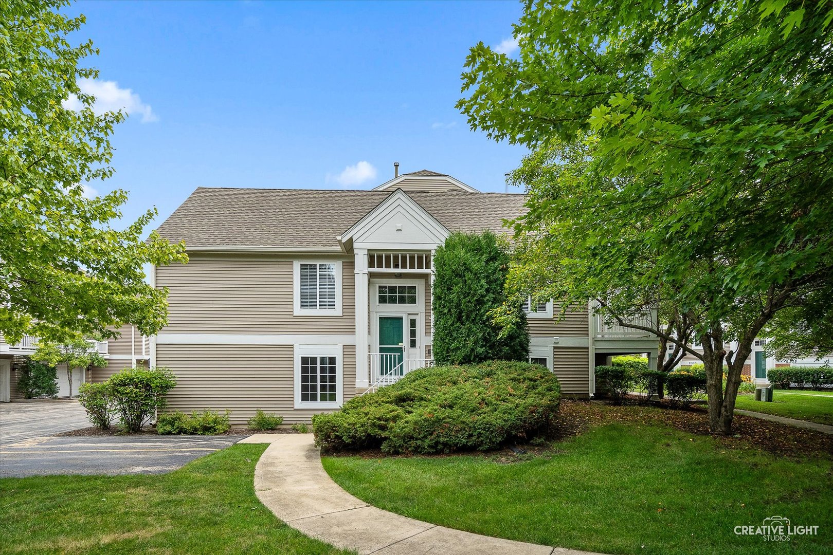 2321 Twilight Drive, Aurora, IL 60503