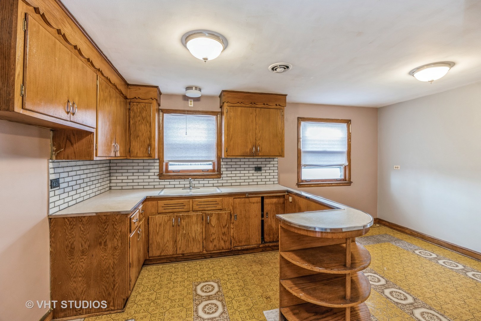 2452 W Marquette Road, Chicago, IL 60629
