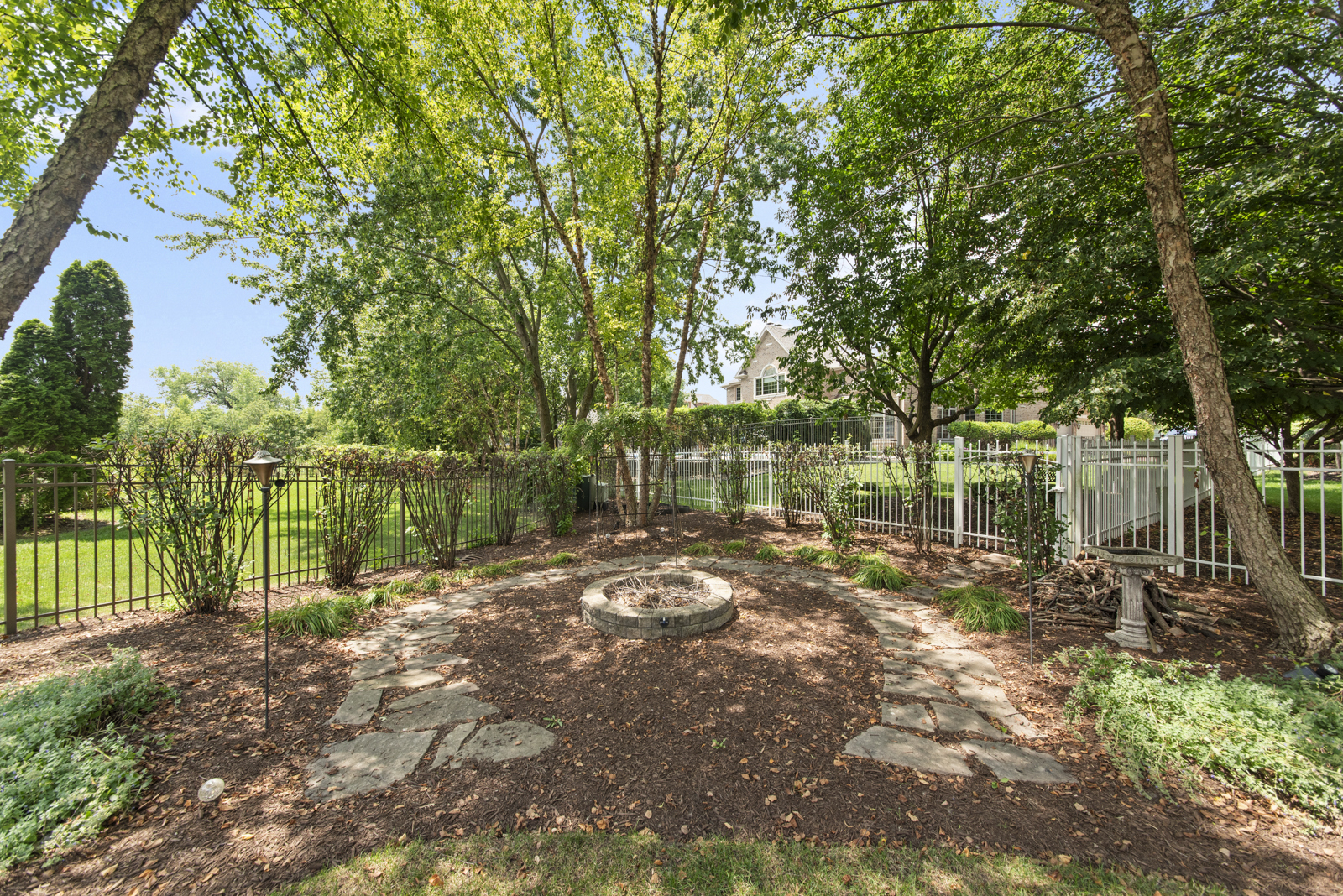 17304 Buck Drive, Orland Park, IL 60467