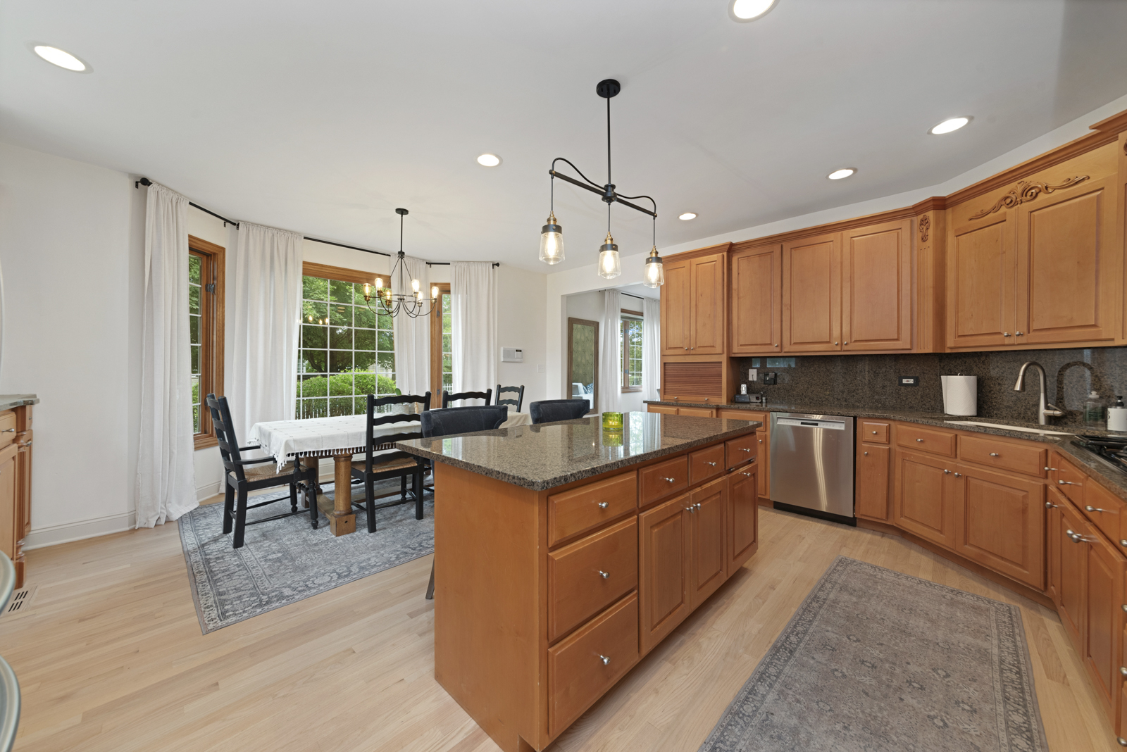 17304 Buck Drive, Orland Park, IL 60467