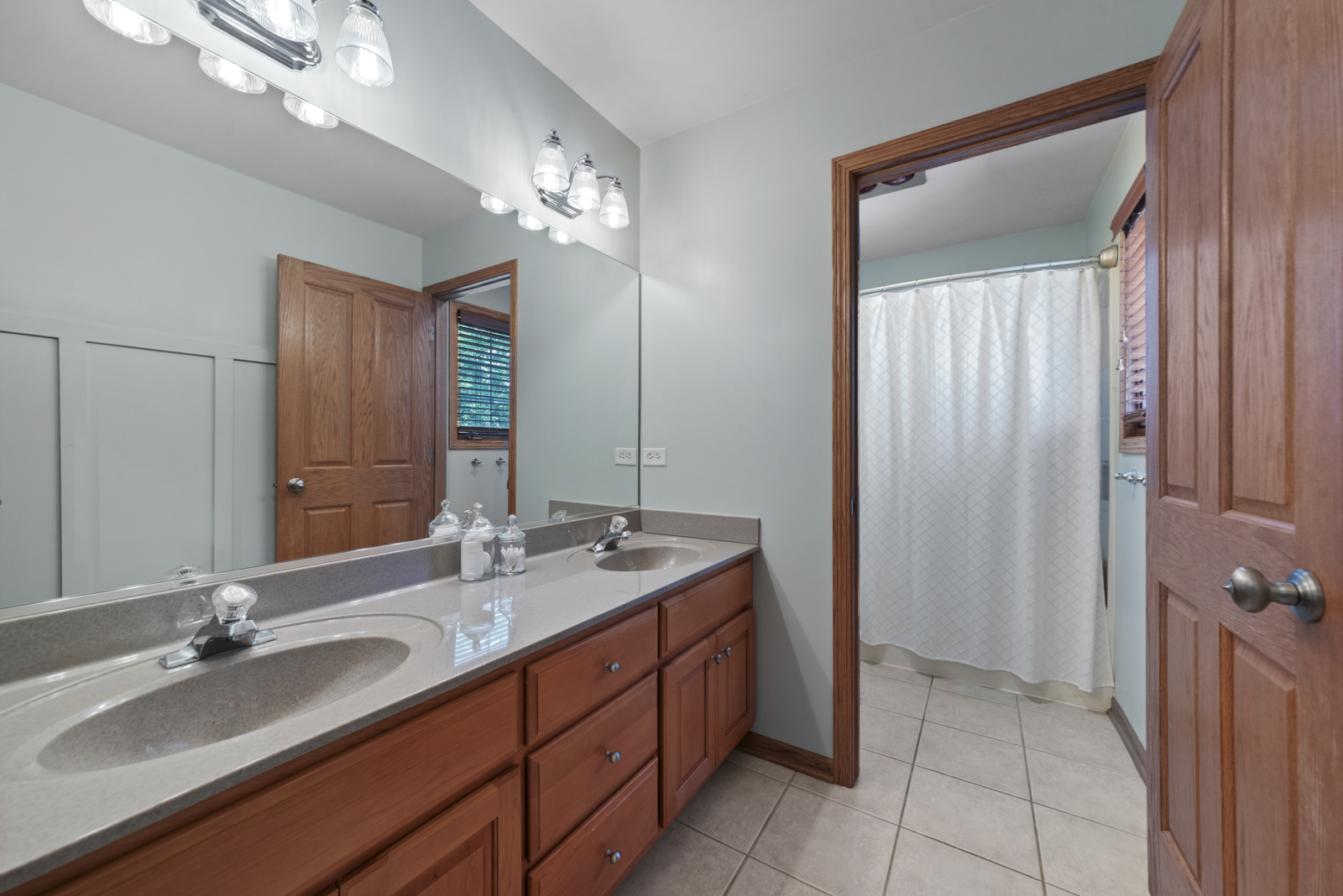 17304 Buck Drive, Orland Park, IL 60467