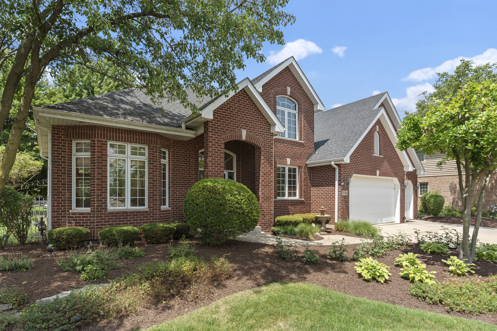 17304 Buck Drive, Orland Park, IL 60467