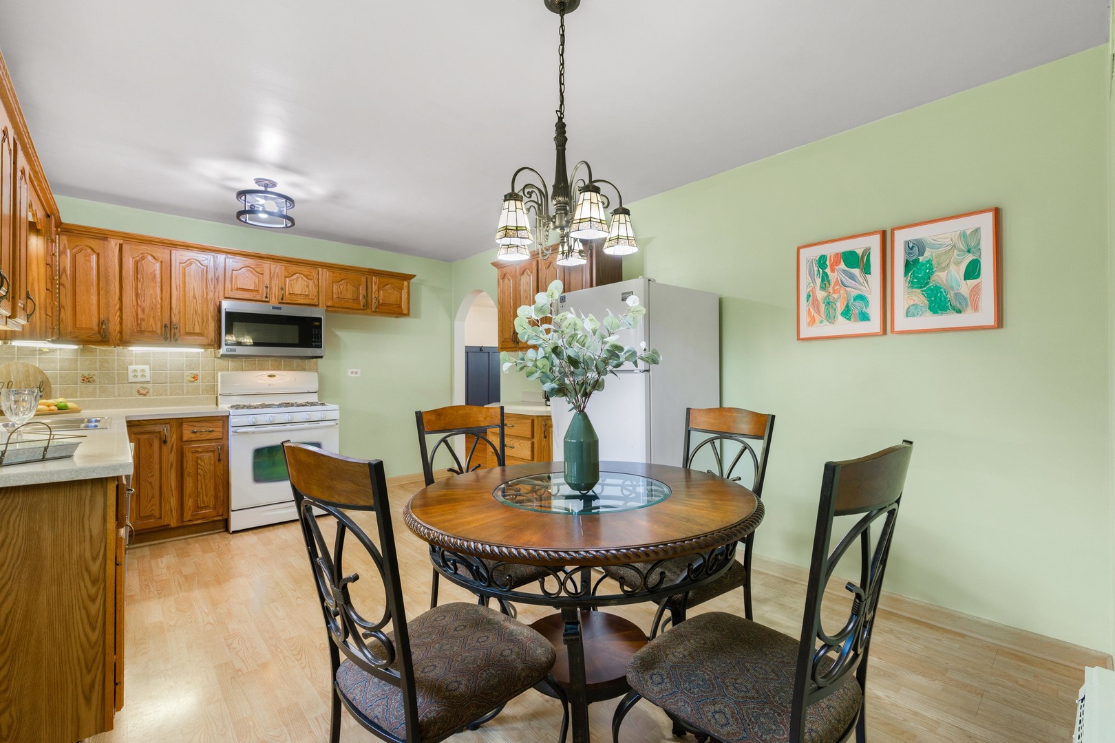 8625 Washington Avenue, Brookfield, IL 60513