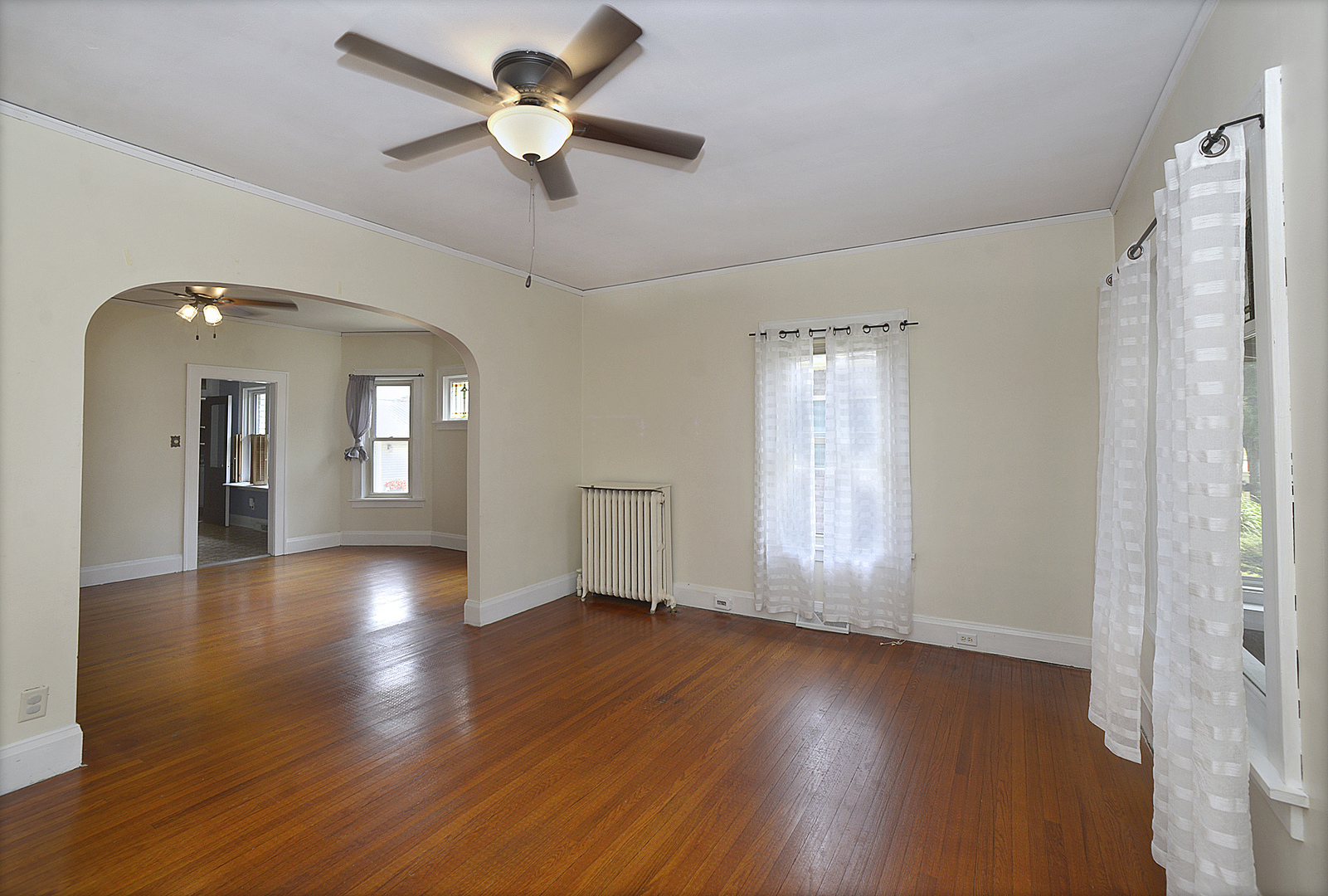 2721 6th Street, Peru, IL 61354