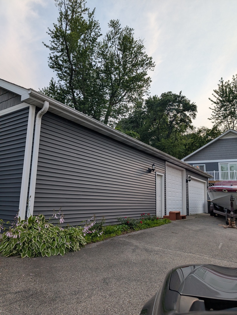 26633 W Astor Street, Antioch, IL 60002