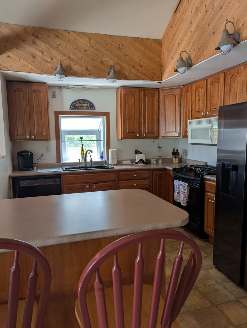 26633 W Astor Street, Antioch, IL 60002