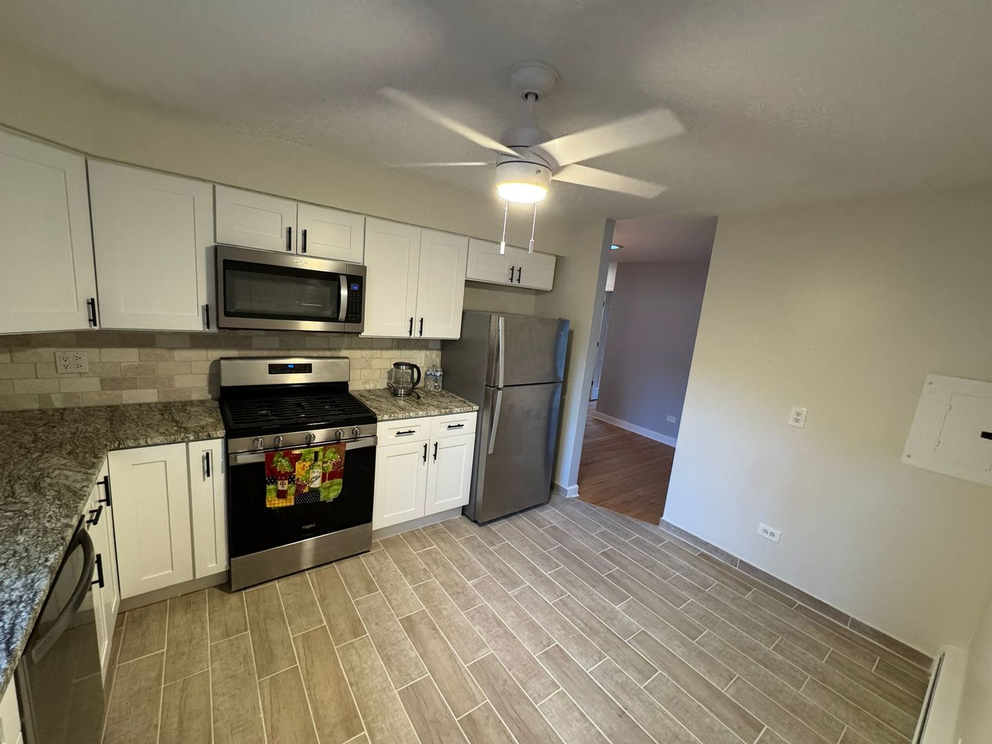 1647 W Rascher Avenue #3W, Chicago, IL 60640
