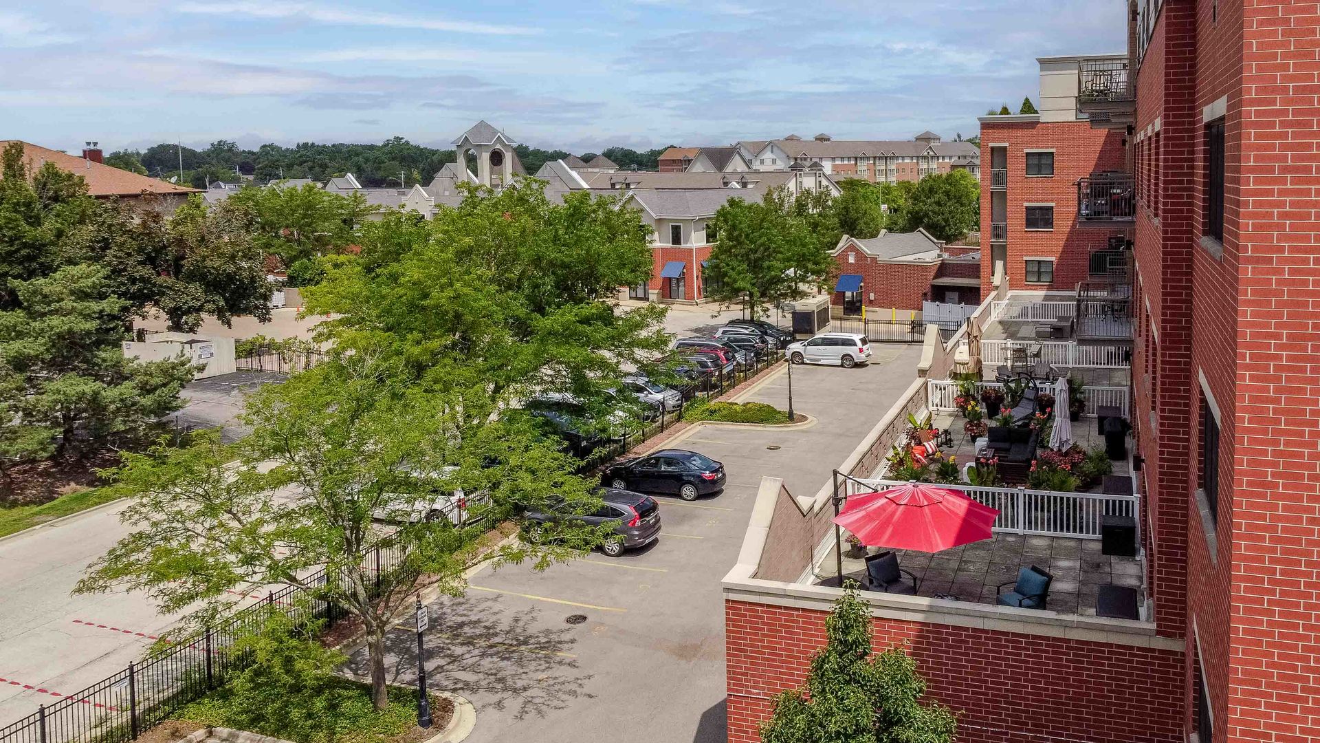 14 S Prospect Street #211, Roselle, IL 60172