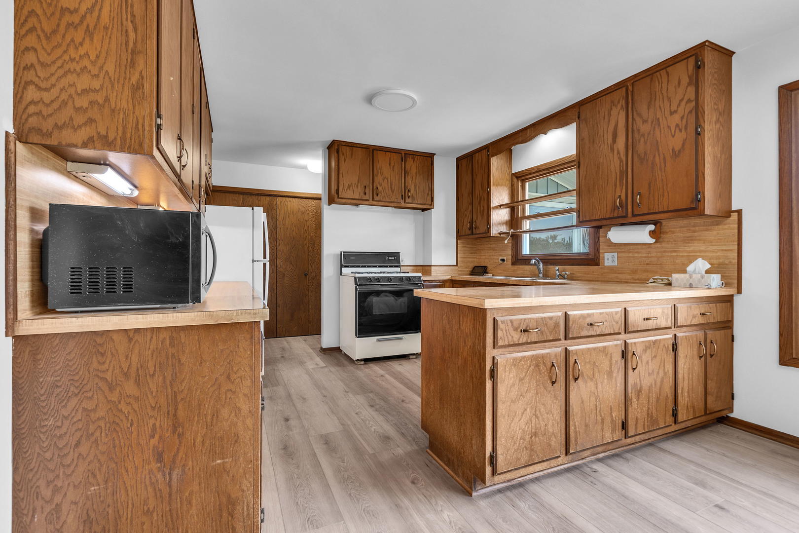 5724 W Pauling Road, Monee, IL 60449