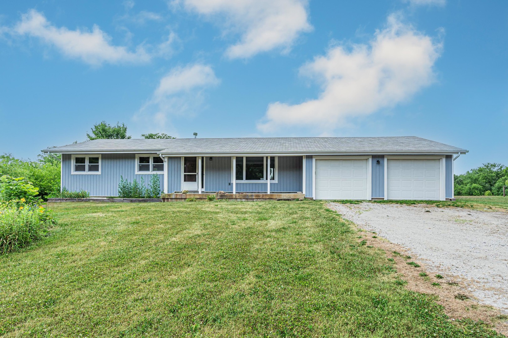 5724 W Pauling Road, Monee, IL 60449