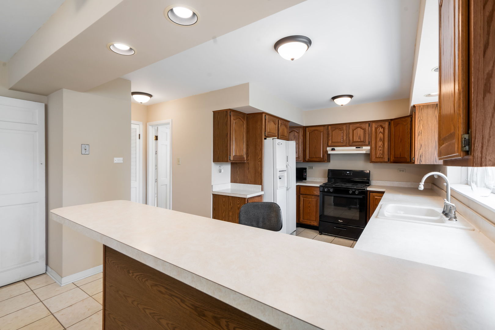 5113 W 79th Place, Burbank, IL 60459