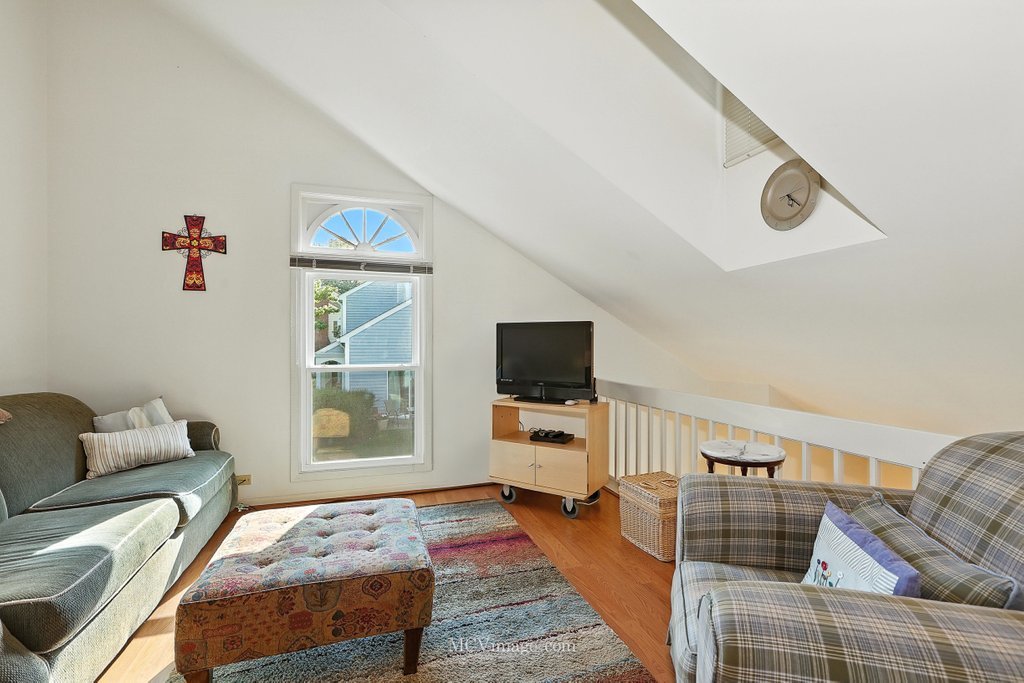 1404 Queensgreen Circle #1404, Naperville, IL 60563