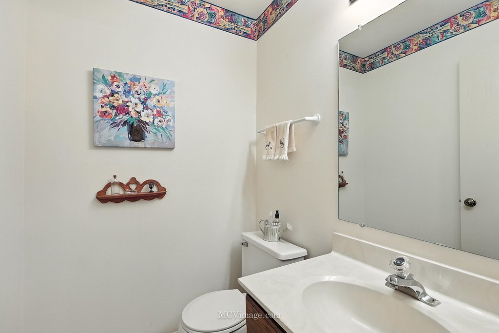 1404 Queensgreen Circle #1404, Naperville, IL 60563