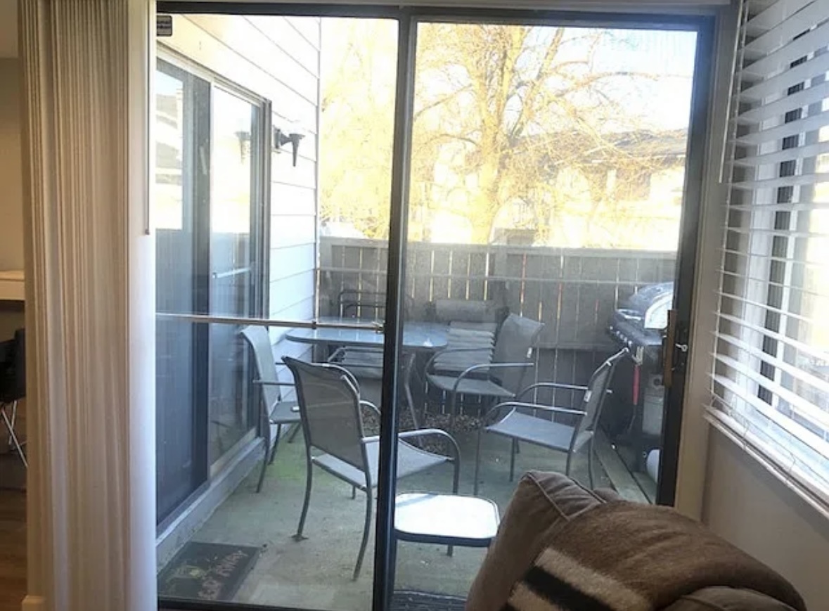 807 Hughes Place, Vernon Hills, IL 60061