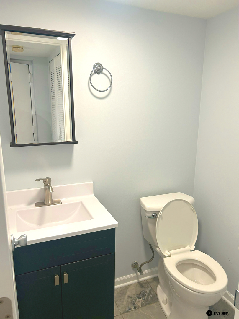 1212 Thyne Court #29C, Wheeling, IL 60090
