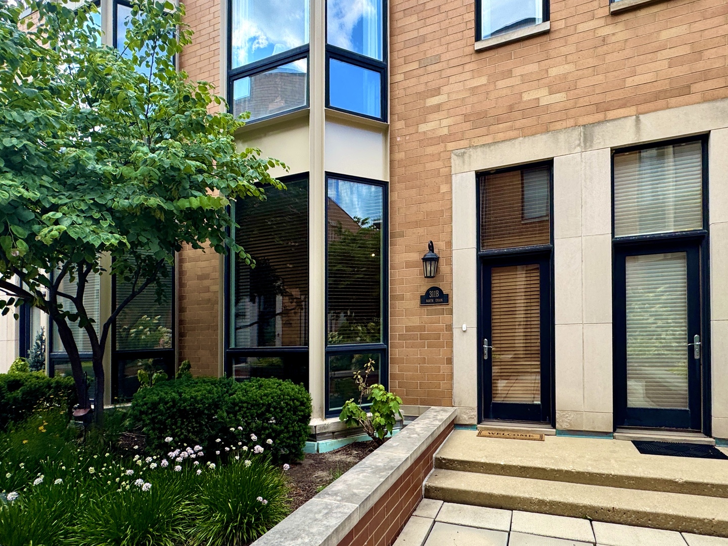311 N Union Avenue #B, Chicago, IL 60661