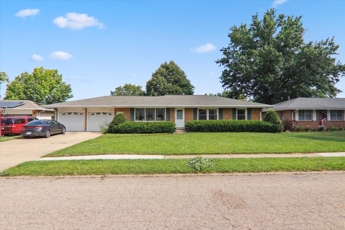 1108 Westview, Normal, IL 61761