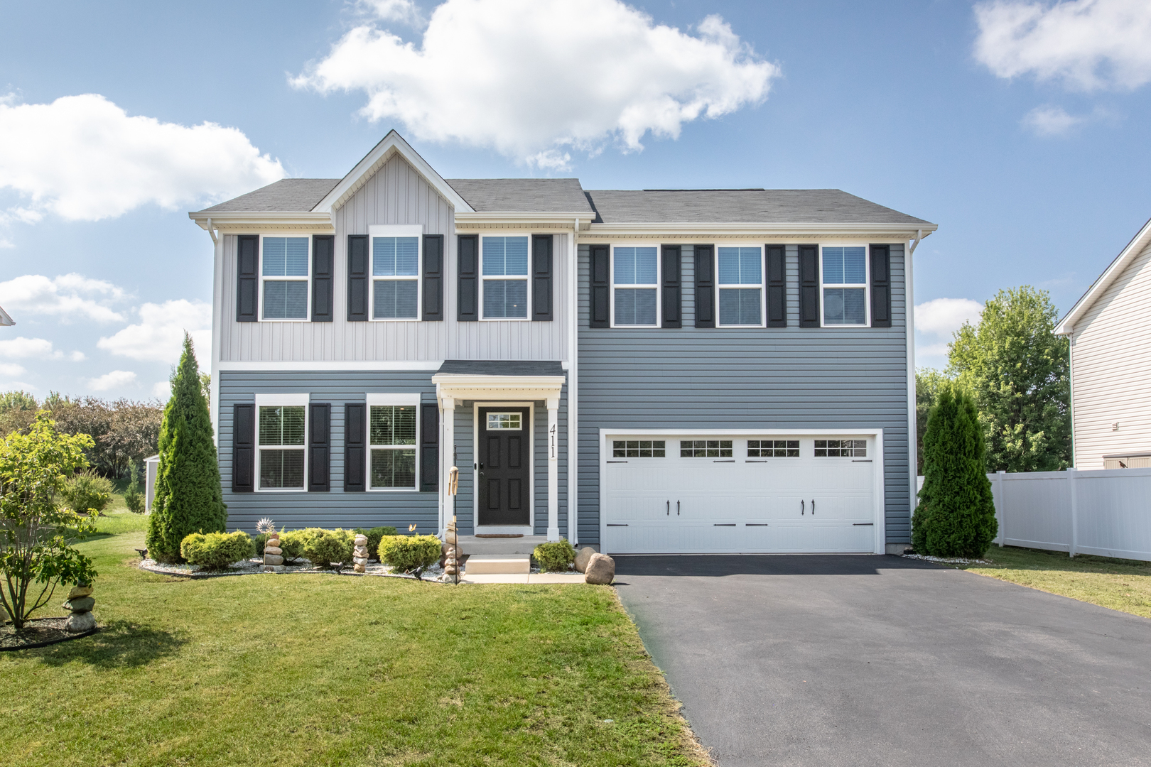 411 E Meadowdale Circle, Hampshire, IL 60140