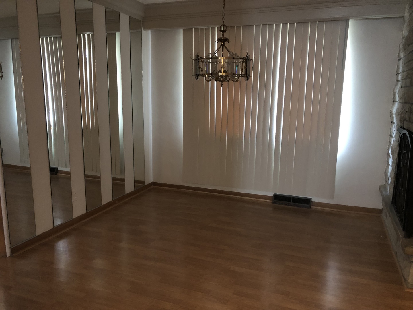 6100 S PARKSIDE Avenue, Chicago, IL 60638