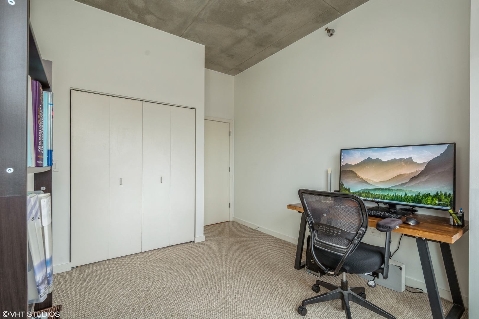 235 W Van Buren Street #2403, Chicago, IL 60607