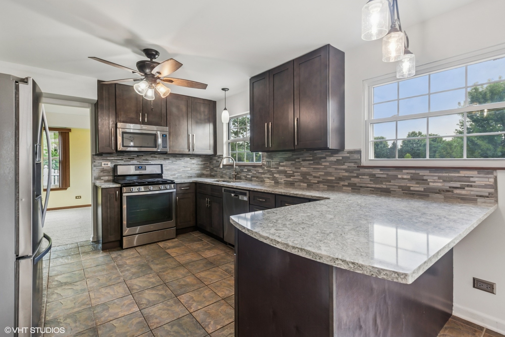 1345 Rose Avenue, Carol Stream, IL 60188
