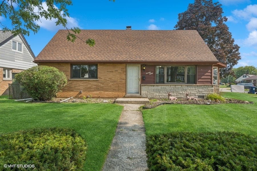 7030 W 91st Street, Bridgeview, IL 60455