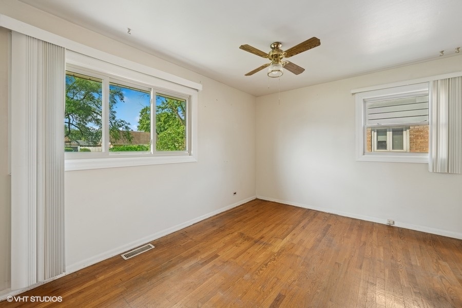 7030 W 91st Street, Bridgeview, IL 60455