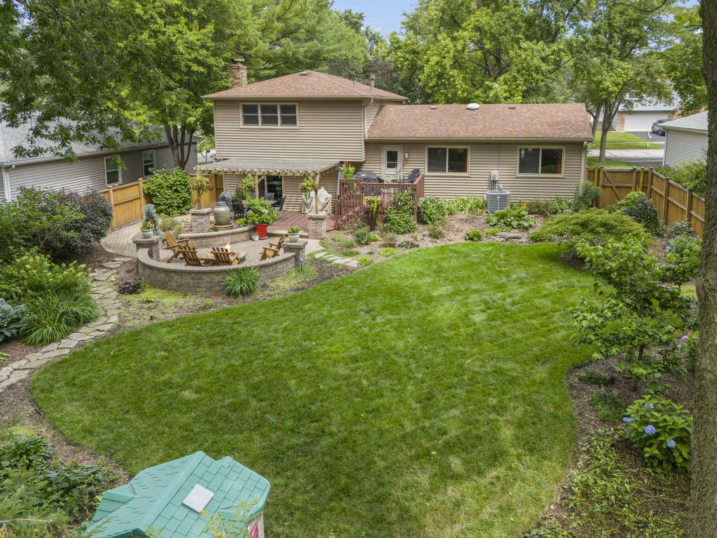 614 Bakewell Lane, Naperville, IL 60565
