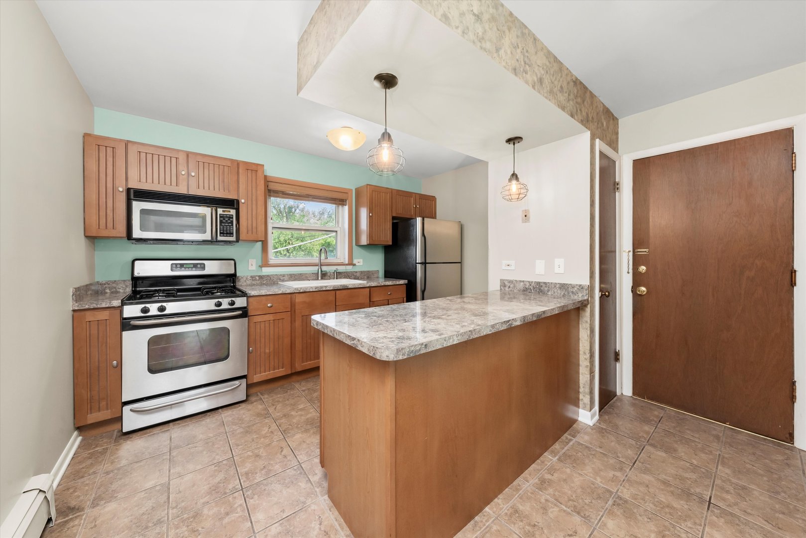 5629 6th Avenue #2A, Countryside, IL 60525