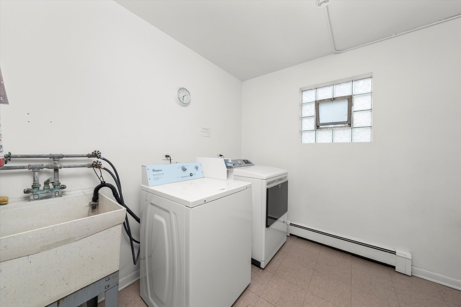 5629 6th Avenue #2A, Countryside, IL 60525