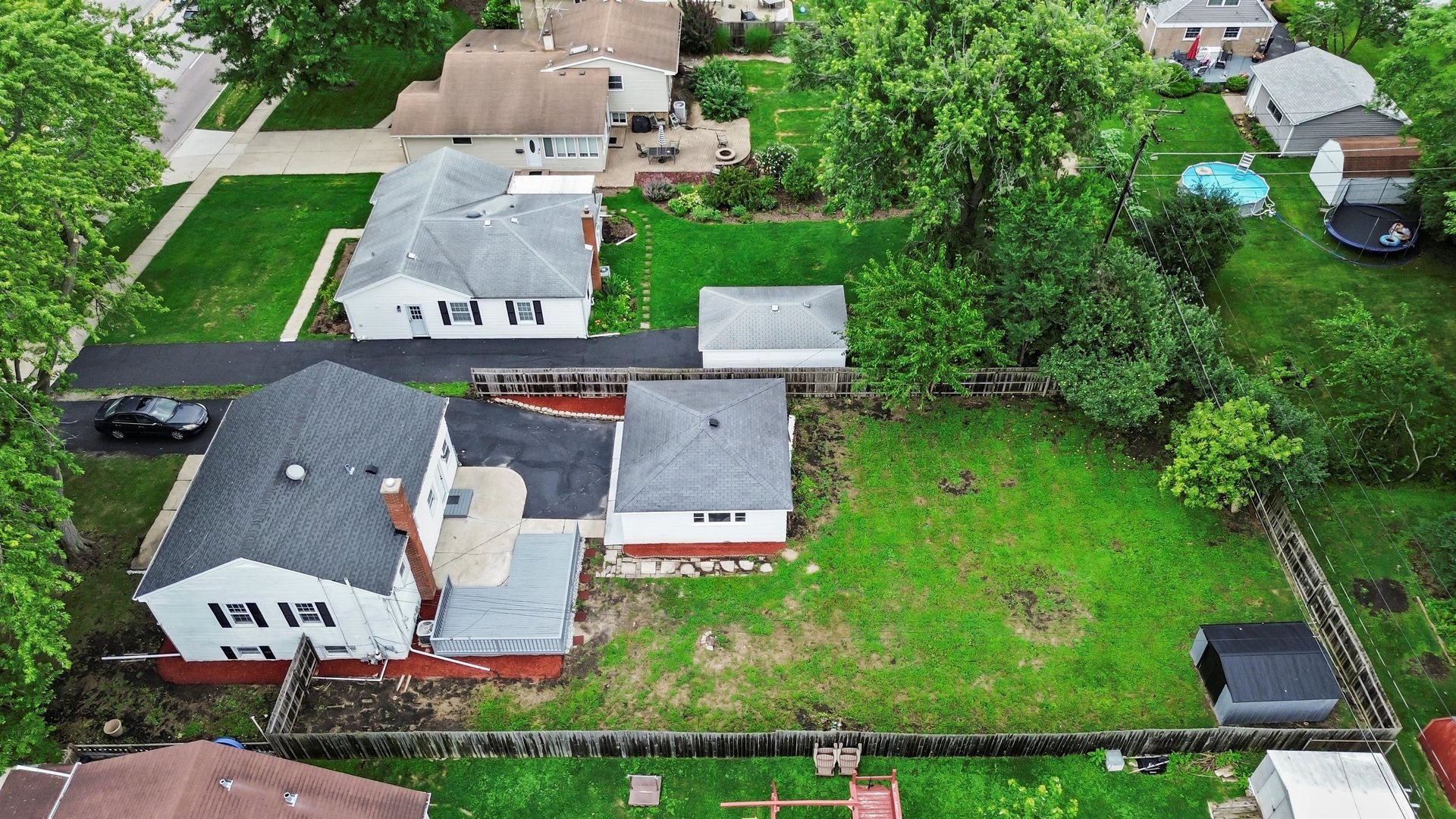 221 S Park Boulevard, Glen Ellyn, IL 60137
