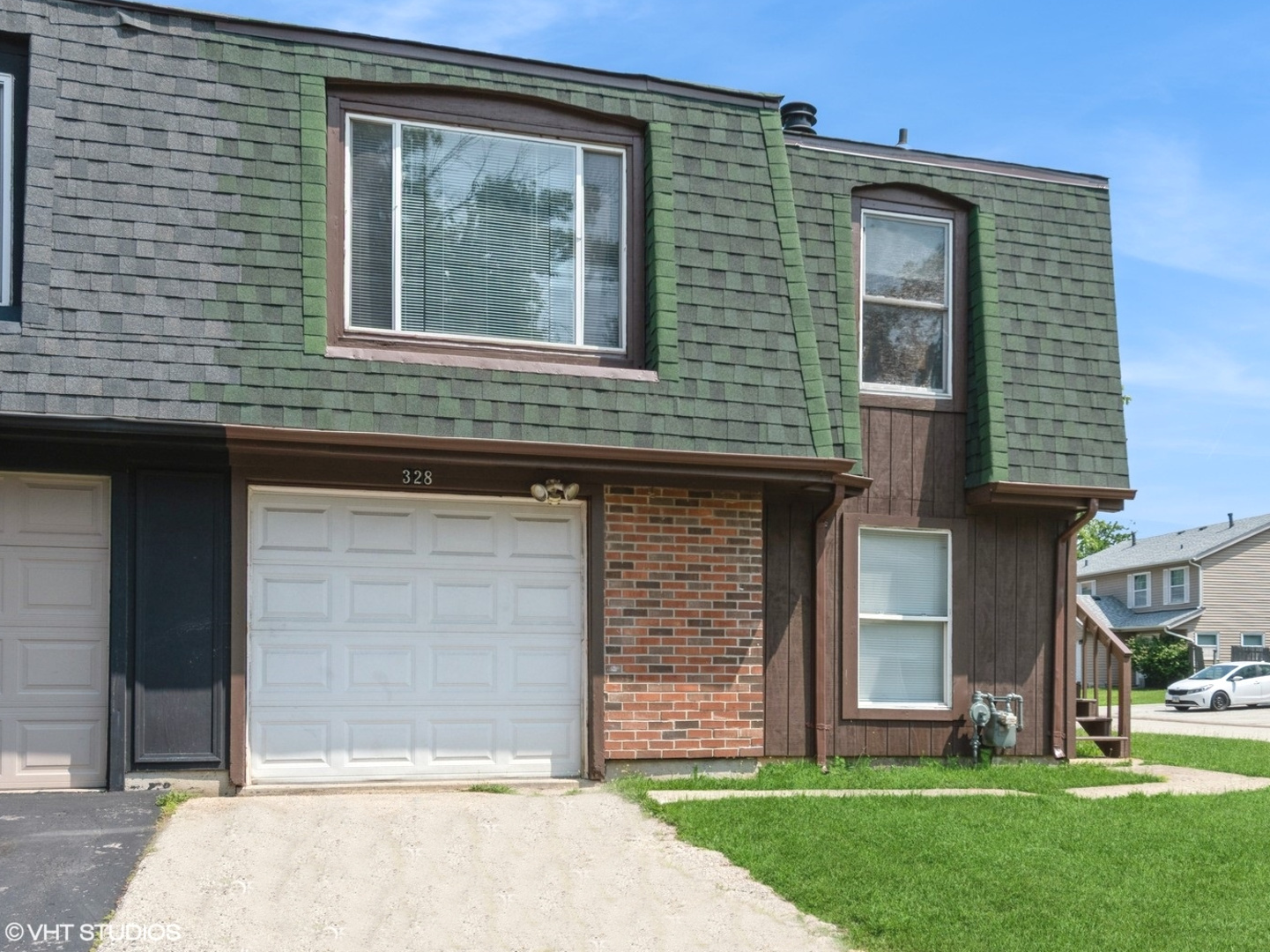328 Walnut Circle, Bolingbrook, IL 60440
