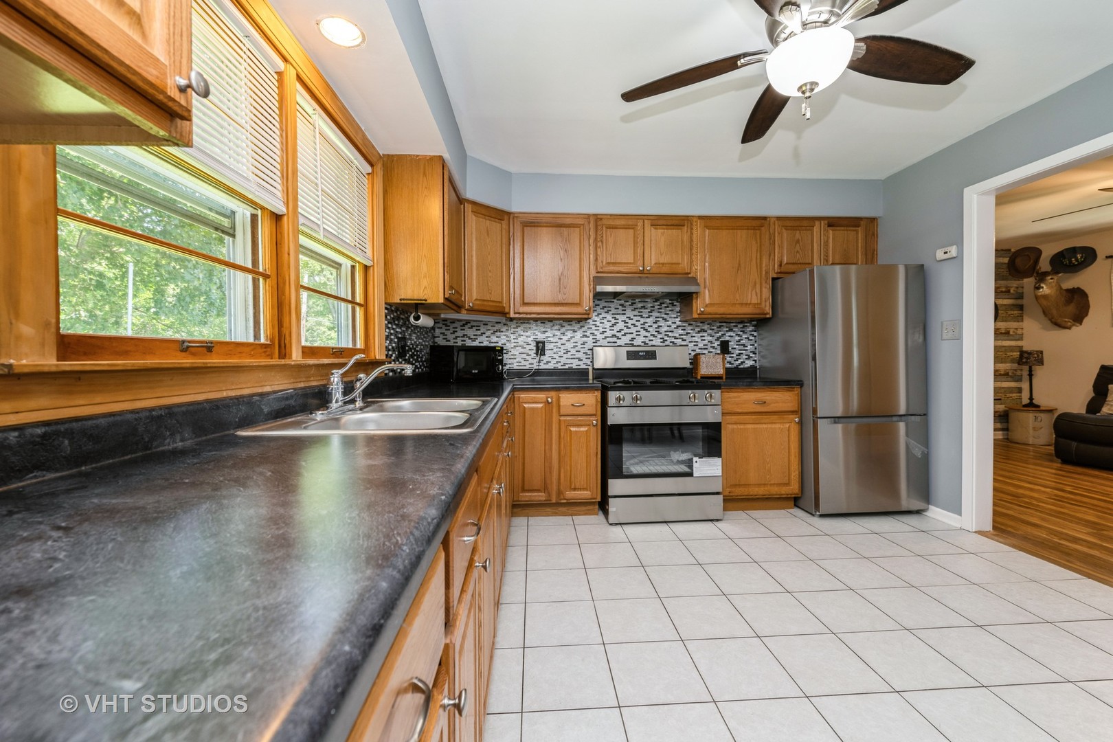 5803 Meadow Hill Lane, McHenry, IL 60050