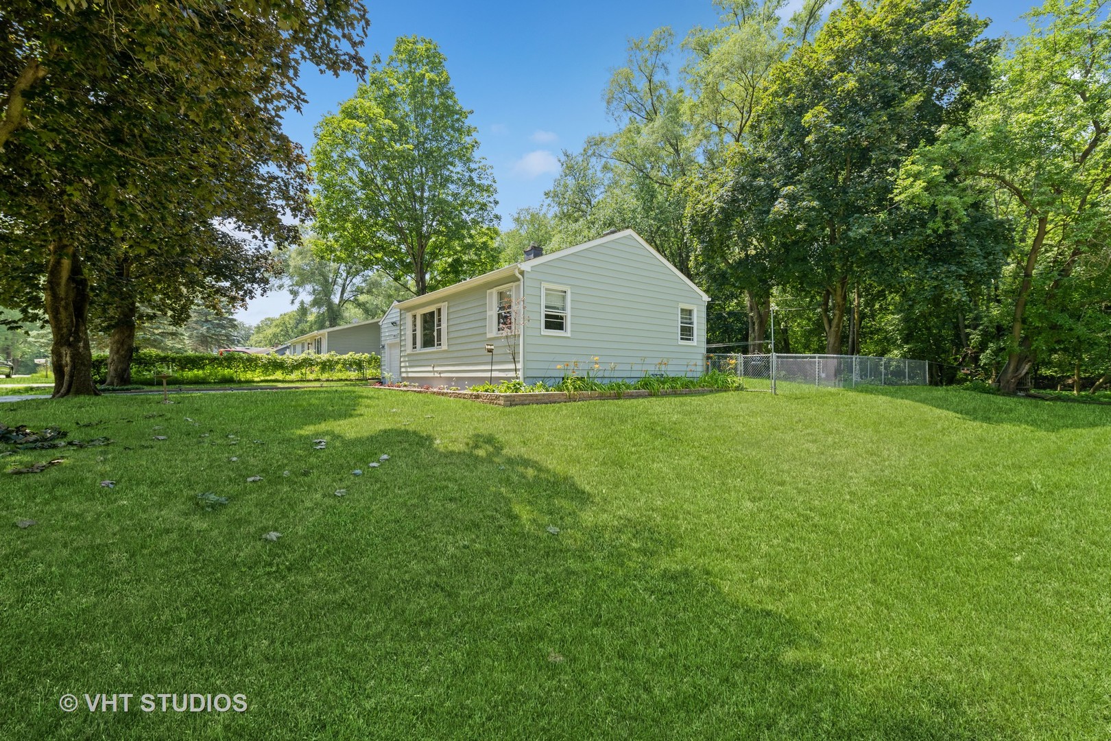 5803 Meadow Hill Lane, McHenry, IL 60050