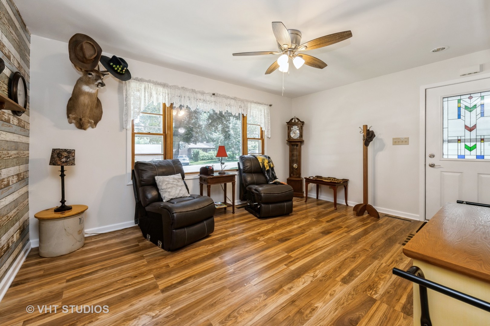5803 Meadow Hill Lane, McHenry, IL 60050