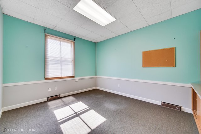 411 W Galena Boulevard, Aurora, IL 60506