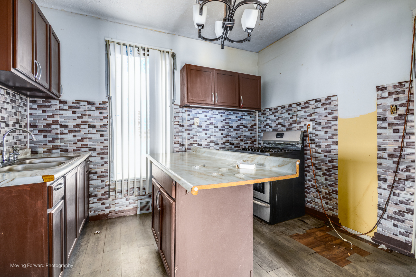 352 W 116th Street, Chicago, IL 60628