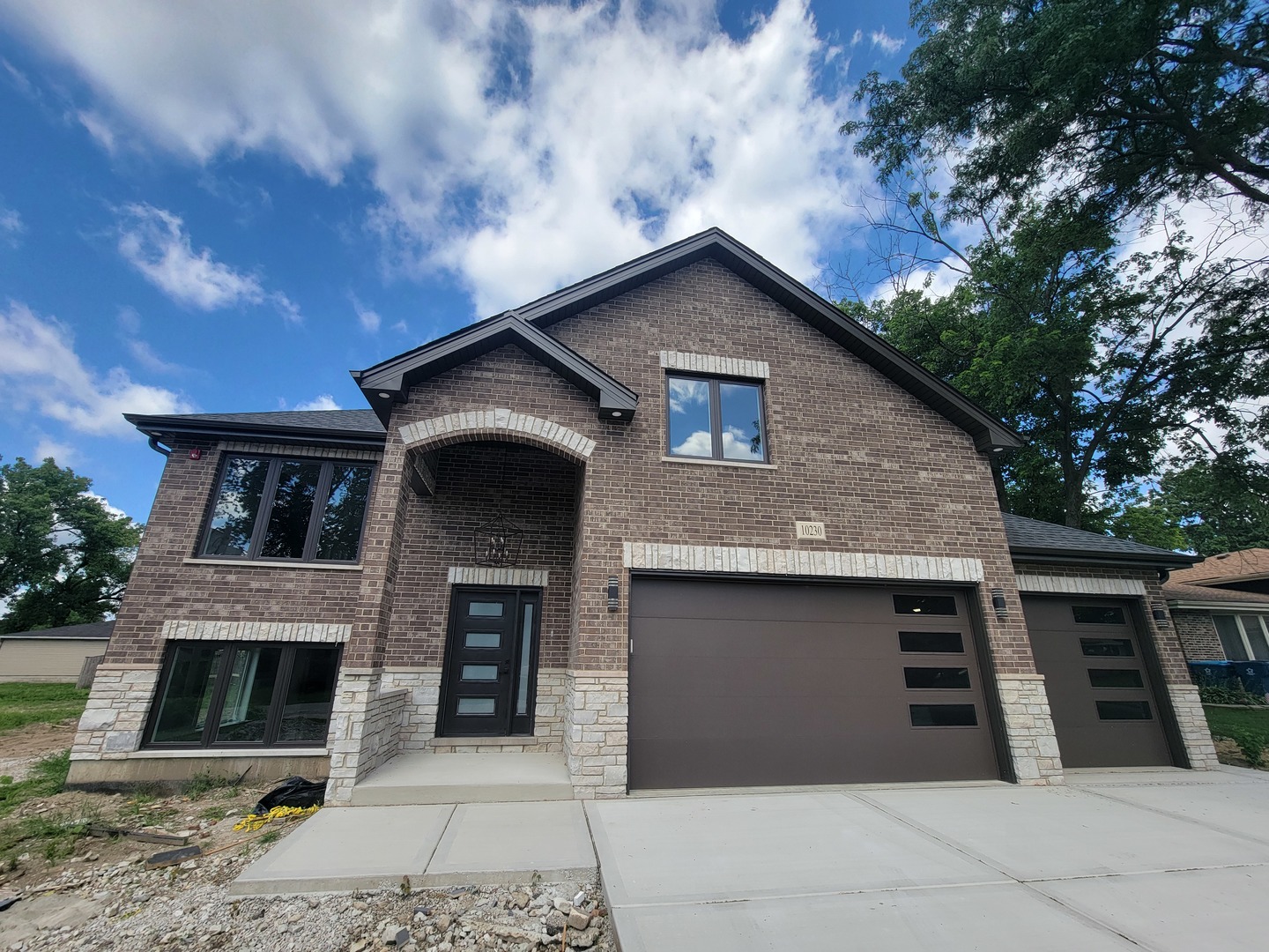10230 S 83rd Court, Palos Hills, IL 60465
