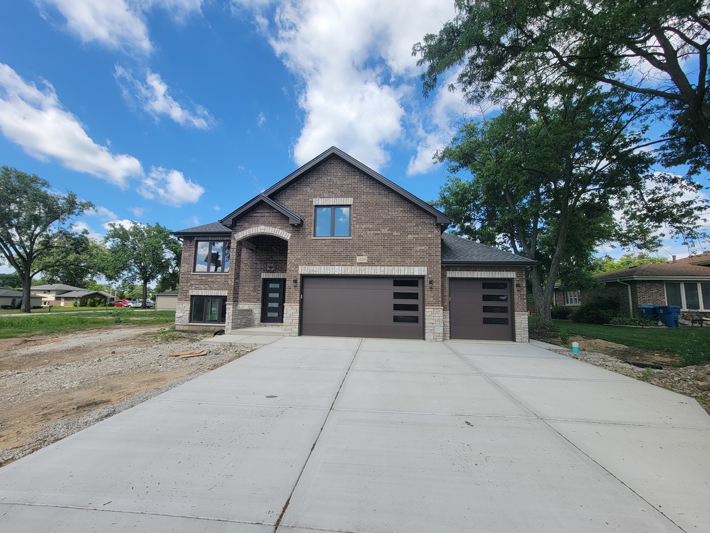 10230 S 83rd Court, Palos Hills, IL 60465