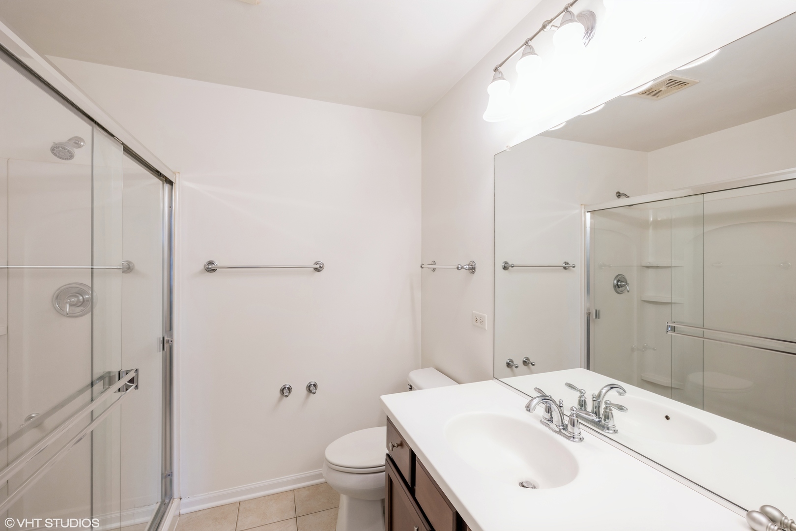 3404 Neubauer Circle, Lindenhurst, IL 60046