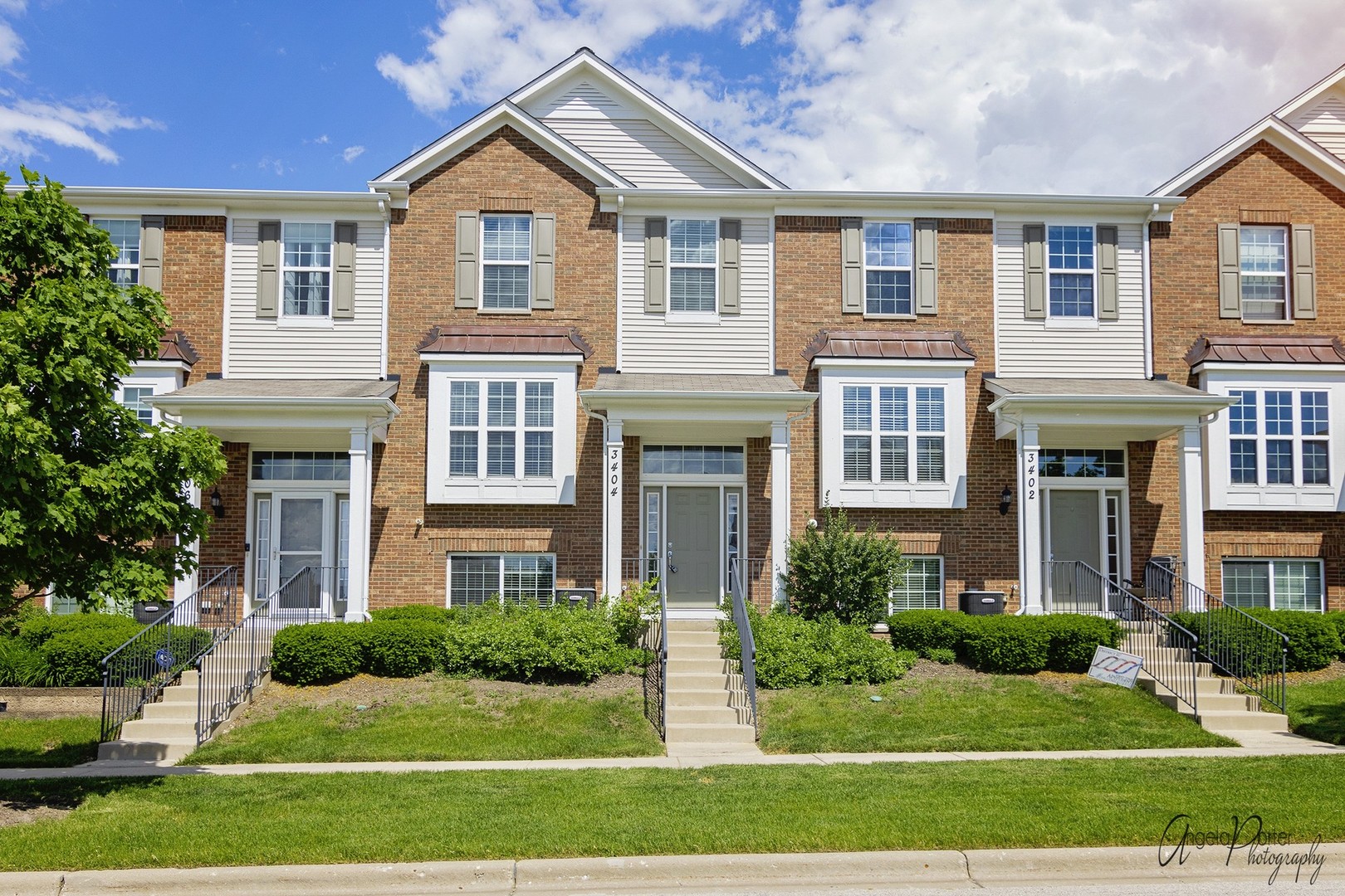 3404 Neubauer Circle, Lindenhurst, IL 60046