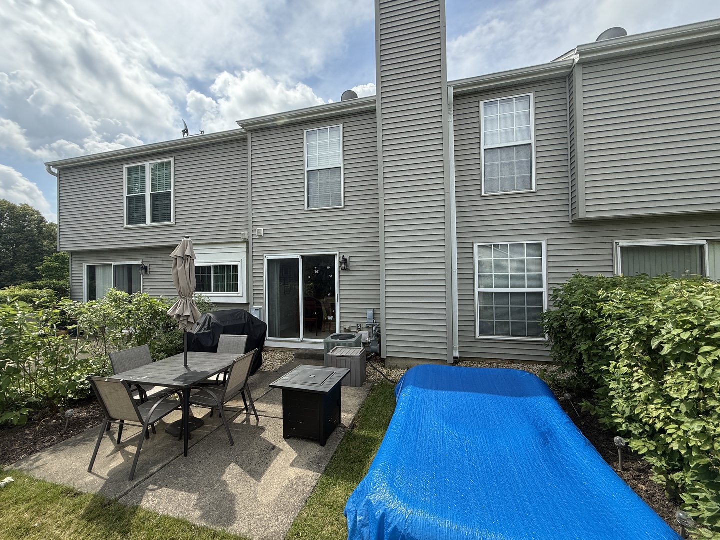 282 E Shag Bark Lane, Streamwood, IL 60107
